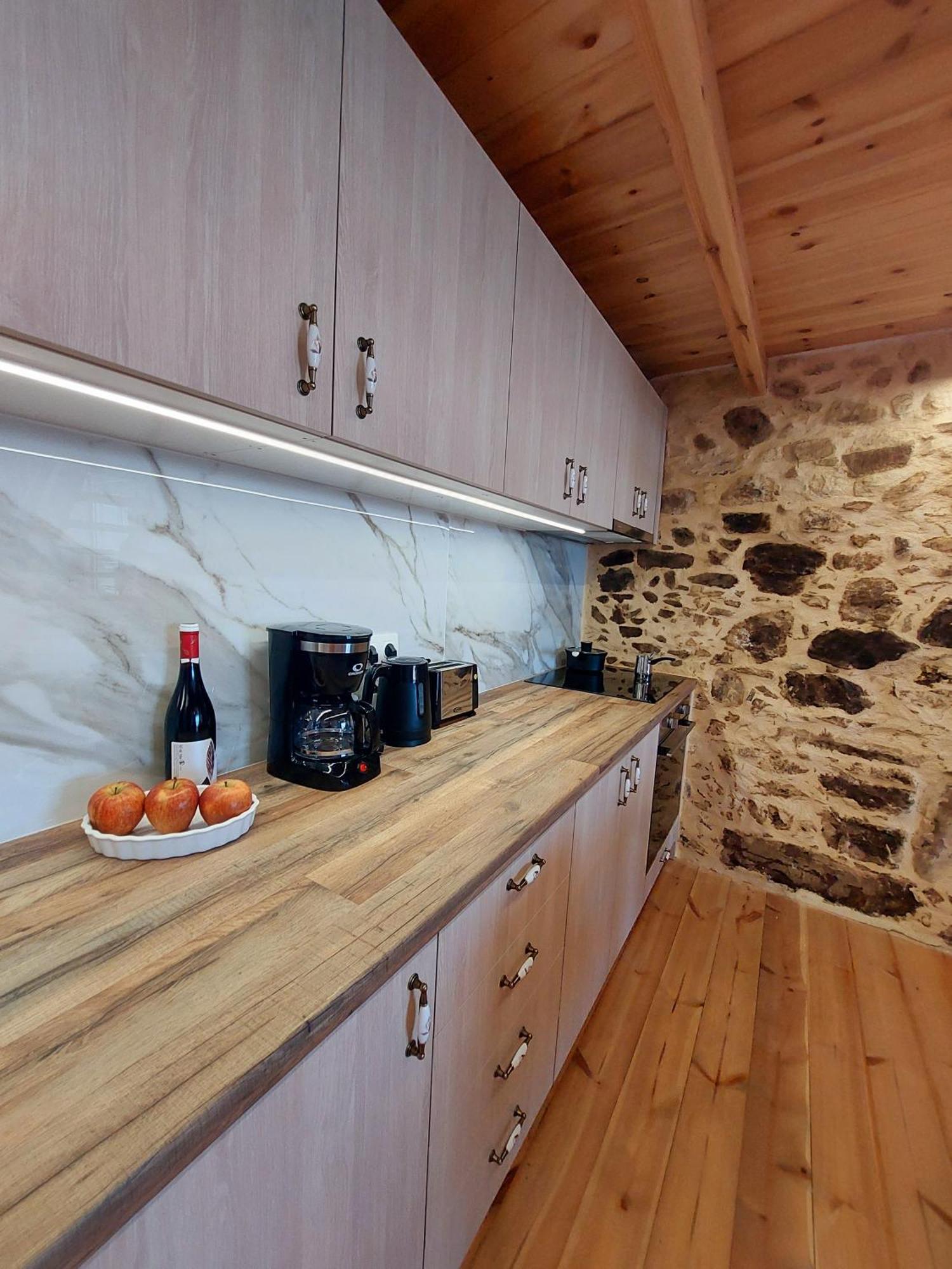 Roza Stone Studio & Suite Goníai Extérieur photo